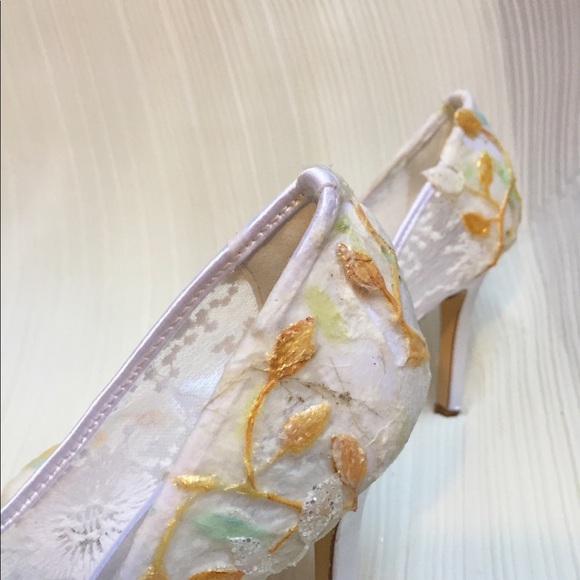 NEW ‘A Touch of Gold’ Hand Embellished Formal Heel - Picture 7 of 7